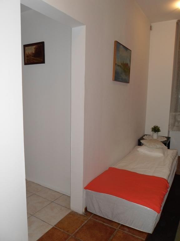 Triple Room Bathroom